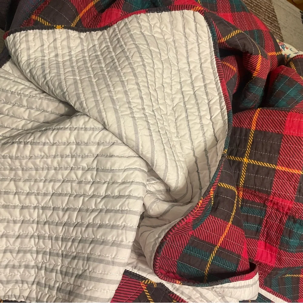 Holiday Plaid Quilt Set - Queen